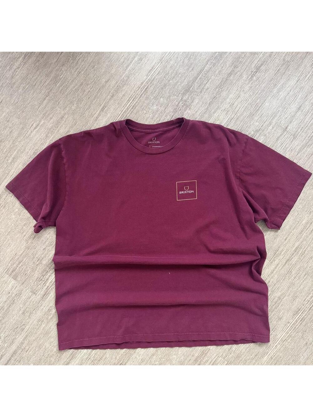 Brixton Men's Burgundy and Red Tshirt